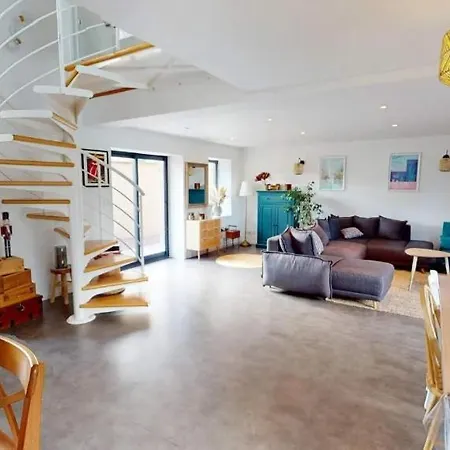 Maison Familiale Entre Et Campagne *